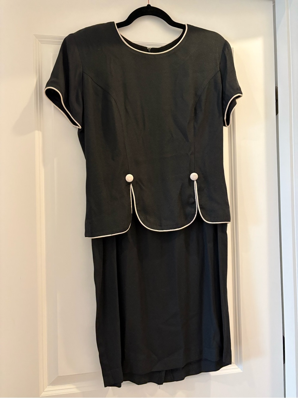 Vintage 80s Chic Tailored Black Dress with White Details Made in USA (Size 8)